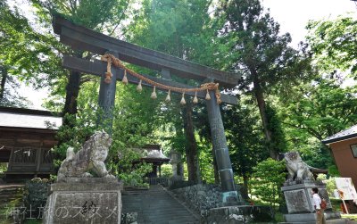 諏訪大社　上社前宮